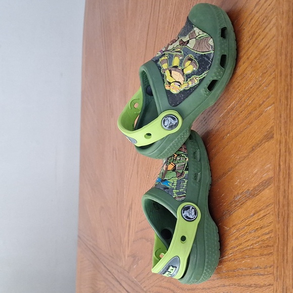 CROCS - Picture 3 of 7